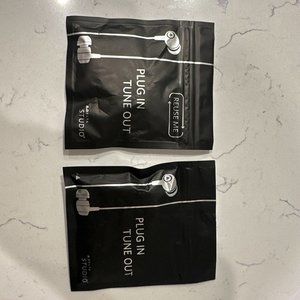 DELTA STUDIO PLUG IN TUNE OUT Wired Ear Buds. Lot of TWO. White. New